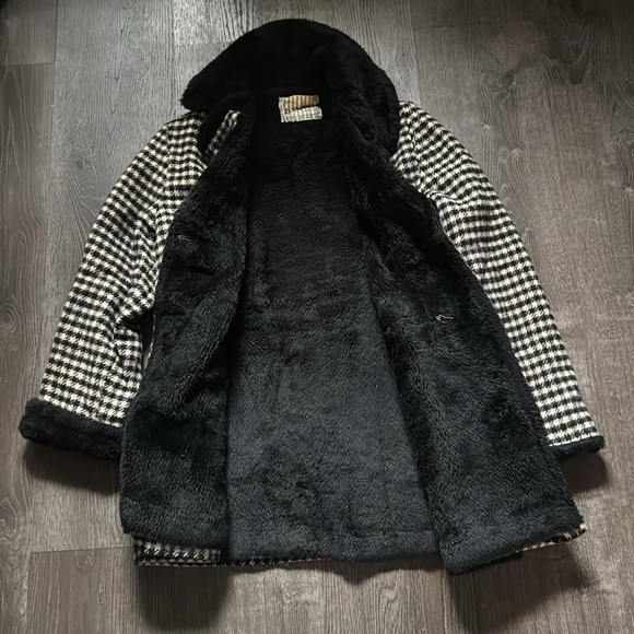 Vintage Coat - Picture 3 of 4